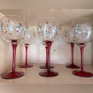 PFALTZGRAFF WINTERBERRY WINE GLASSES SET (6)